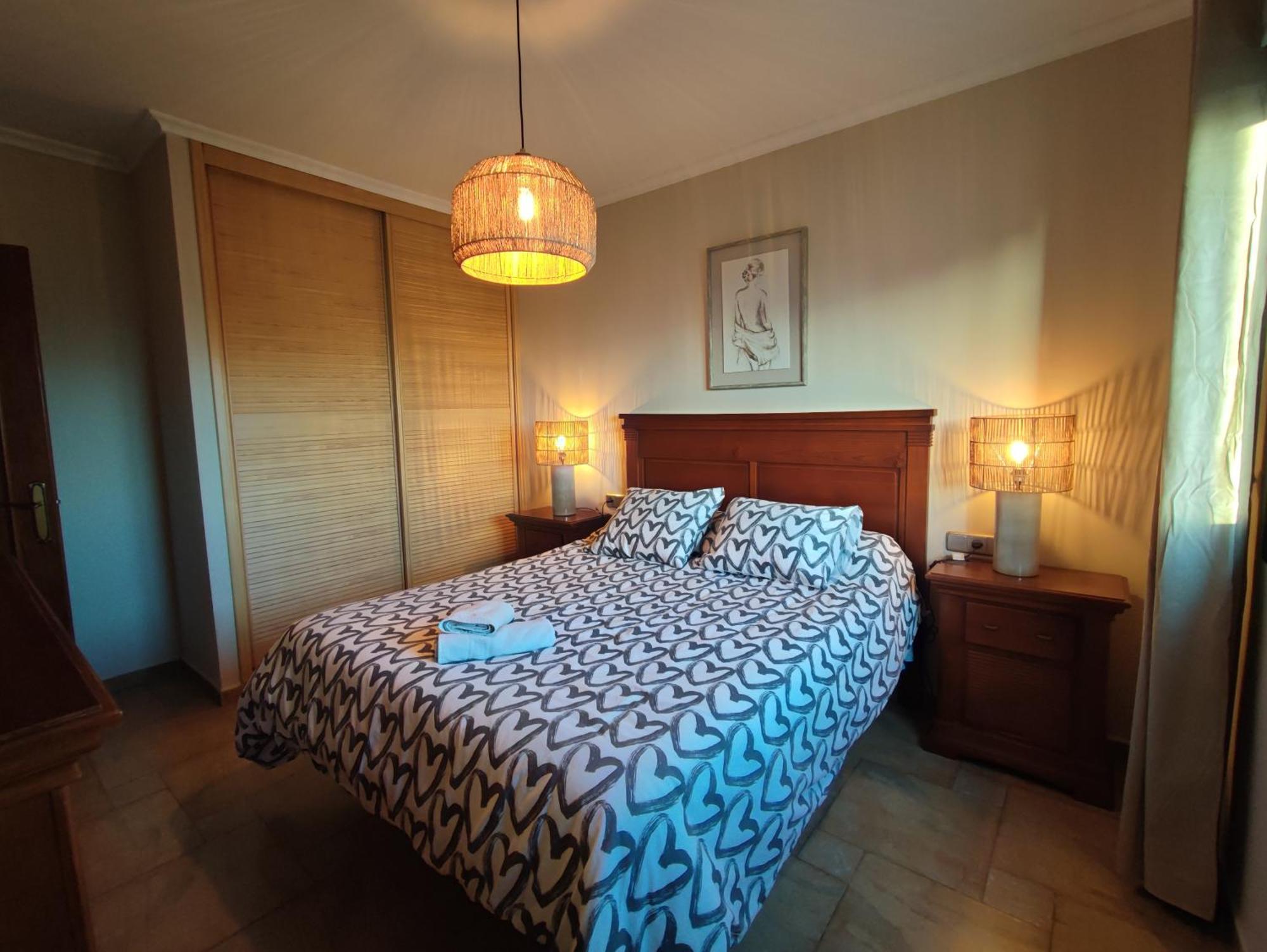 Apartamento Isla De 1, Jacuzzi, 80m From The Sea, Ac, Bbq, Private Parking, Big Terrace Benalmádena